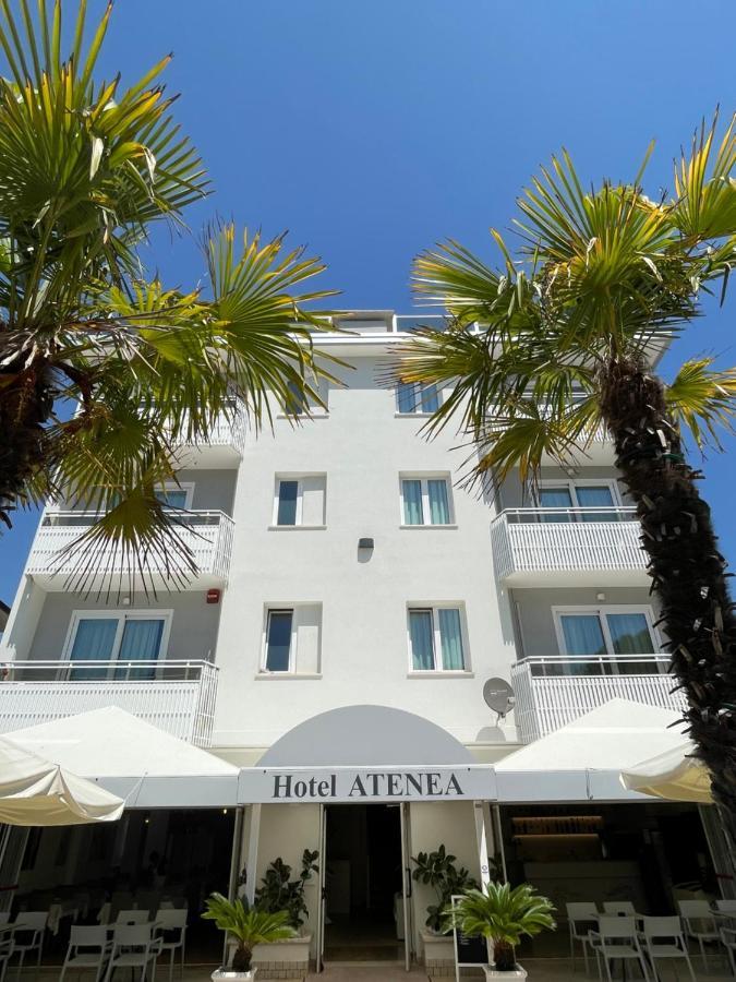 Hotel Atenea Golden Star Каорле Екстер'єр фото