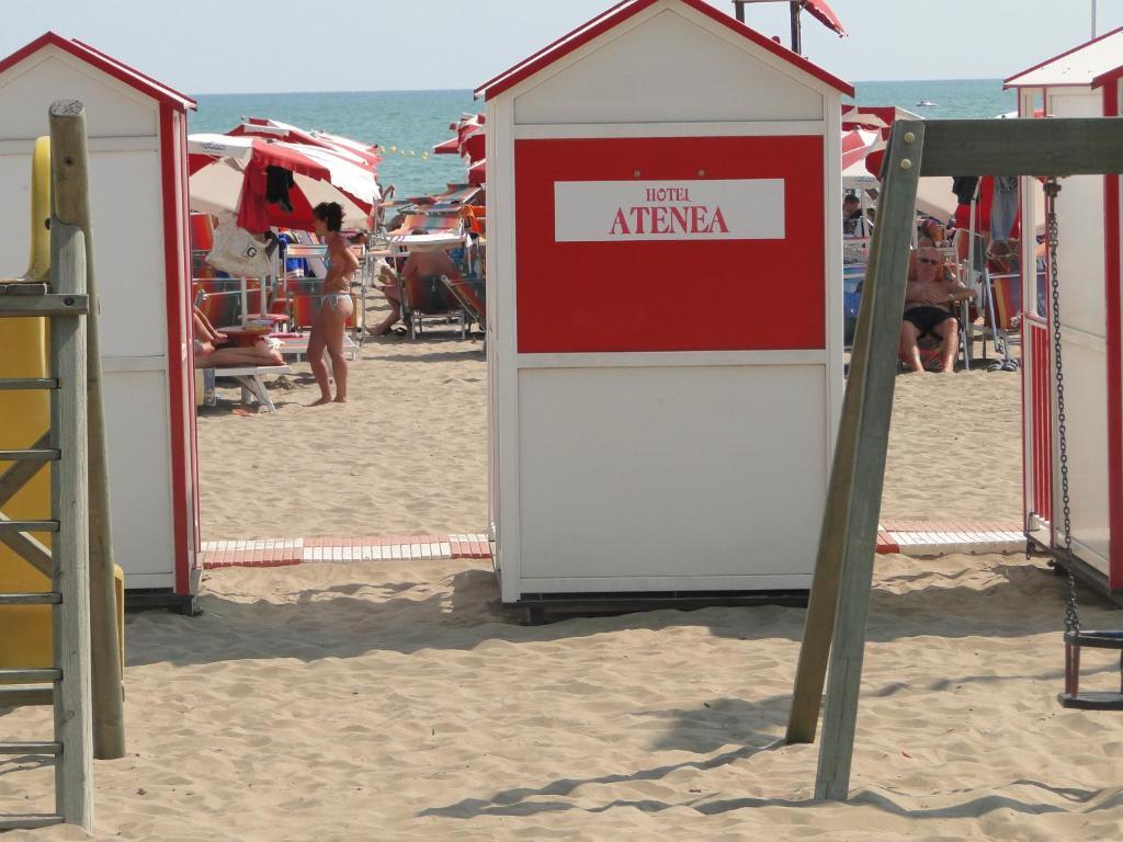 Hotel Atenea Golden Star Каорле Екстер'єр фото
