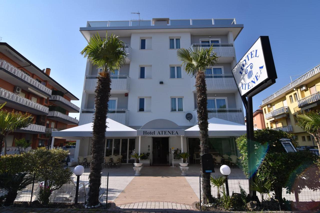Hotel Atenea Golden Star Каорле Екстер'єр фото